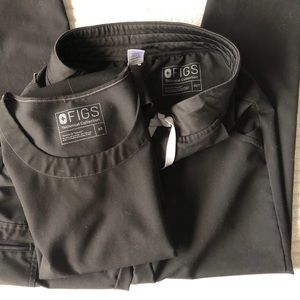 Figs Scrubs XS Top & XS/T Joggers
